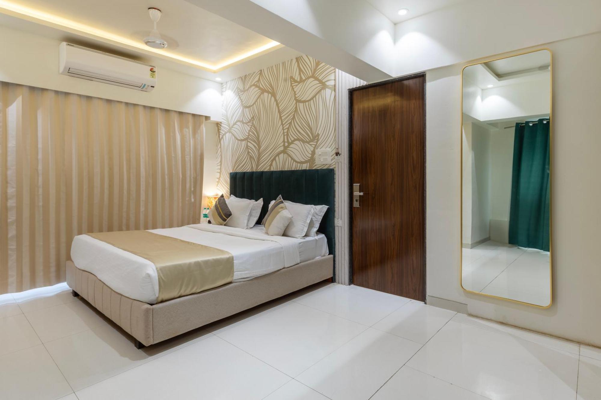The Orion Premium Suites Bombaj Exteriér fotografie