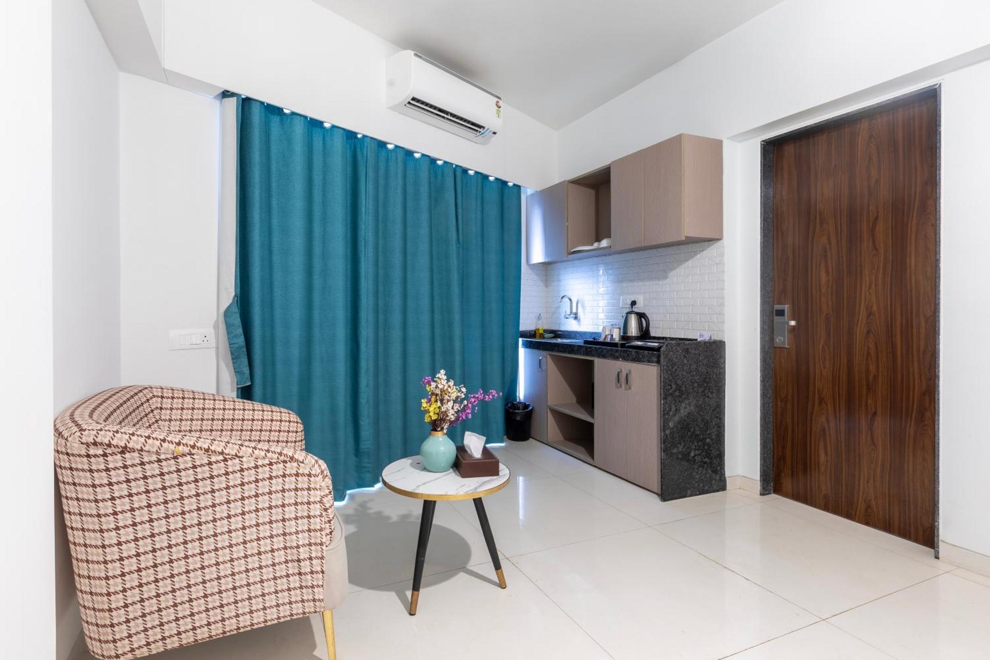 The Orion Premium Suites Bombaj Exteriér fotografie