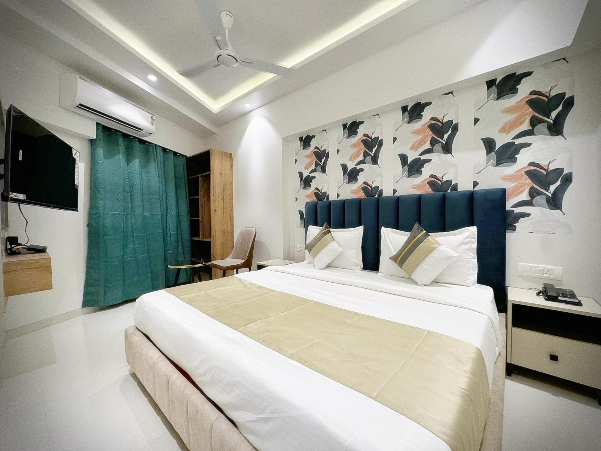 The Orion Premium Suites Bombaj Exteriér fotografie